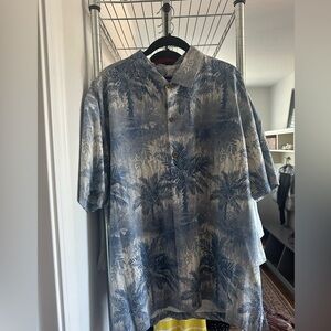 TOMMY BAHAMA Palm Tree Print Silk Camp Shirt